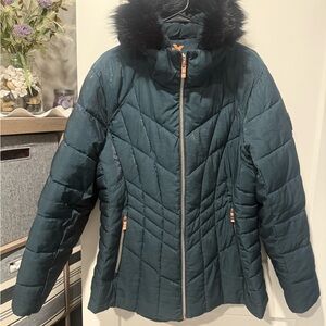 ZeroXposur Women's Dark Green Shimmer Puffer Jacket with Faux Fur Trim
